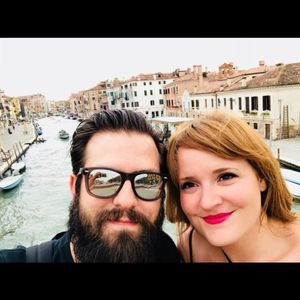 Meet your Posher, Caitlin